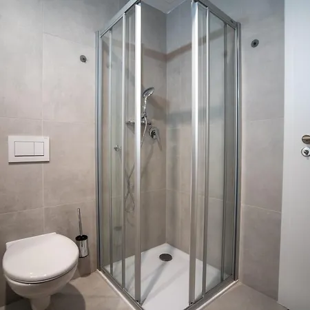 Gocarova Trida شقة *